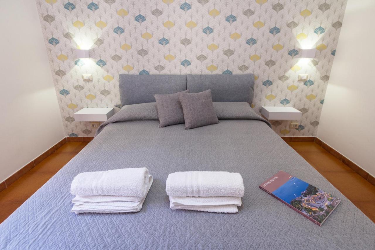 Villa Valverde Apartments E B&B Taormina Zewnętrze zdjęcie