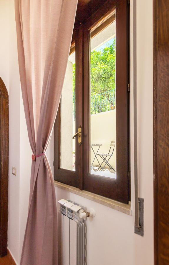 Villa Valverde Apartments E B&B Taormina Zewnętrze zdjęcie