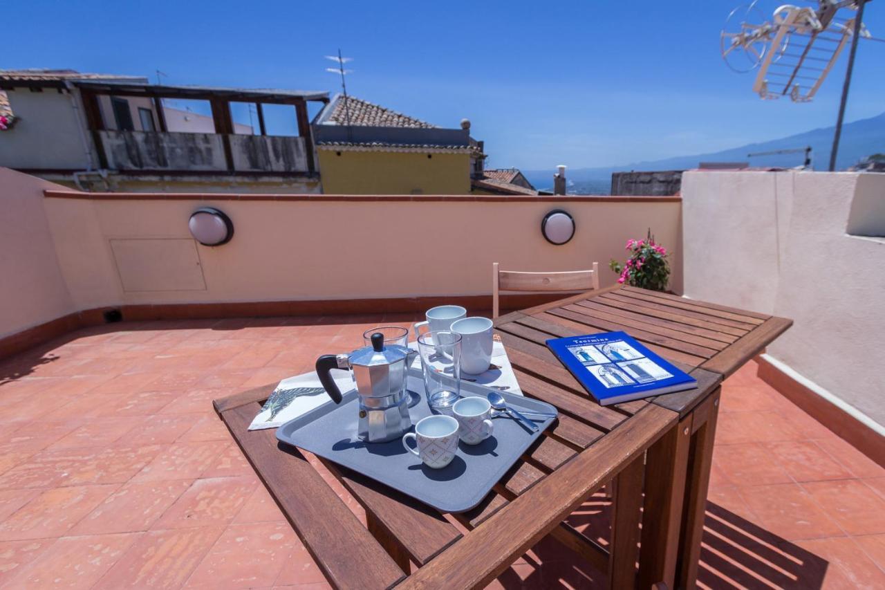Villa Valverde Apartments E B&B Taormina Zewnętrze zdjęcie
