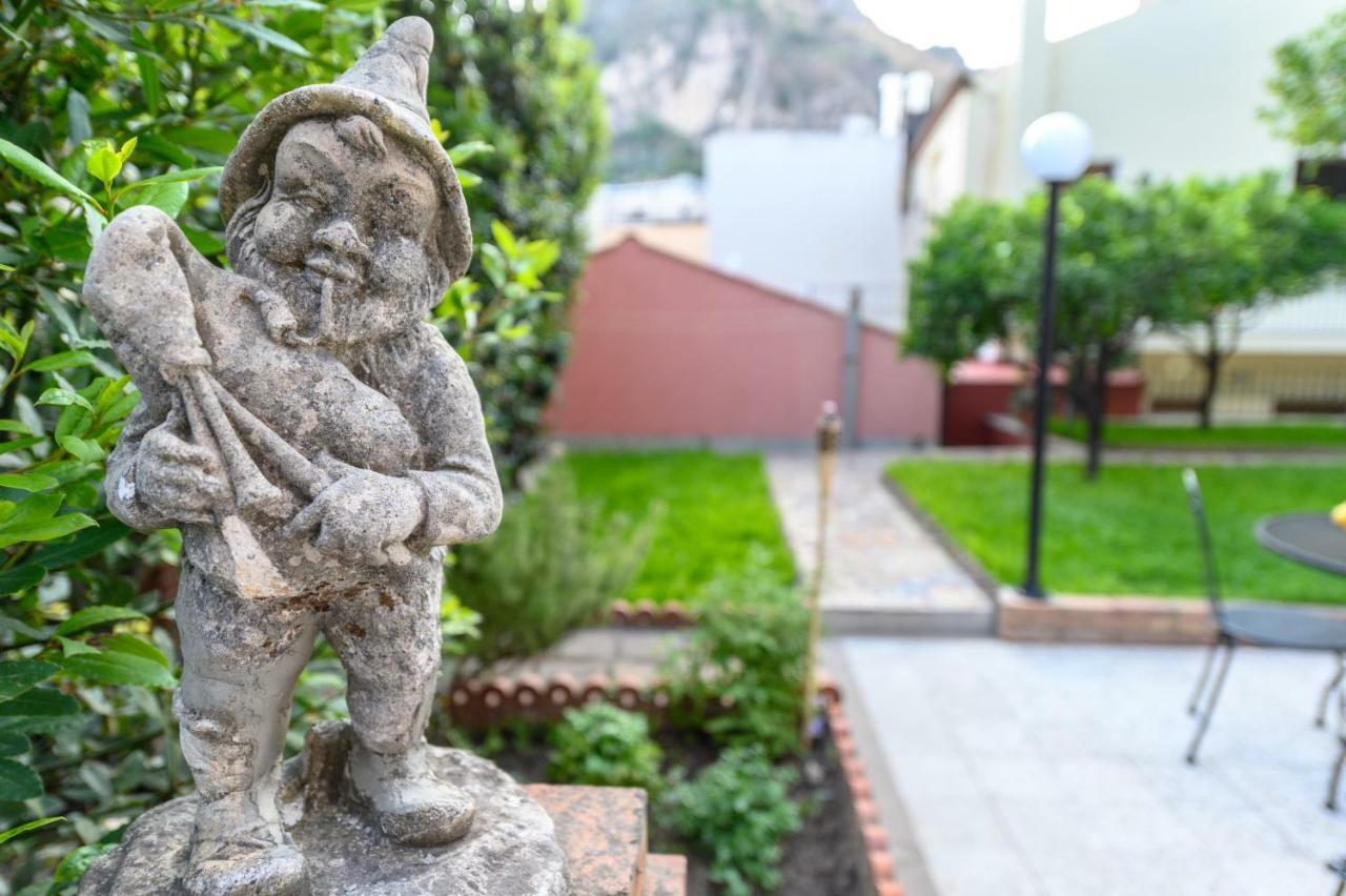 Villa Valverde Apartments E B&B Taormina Zewnętrze zdjęcie